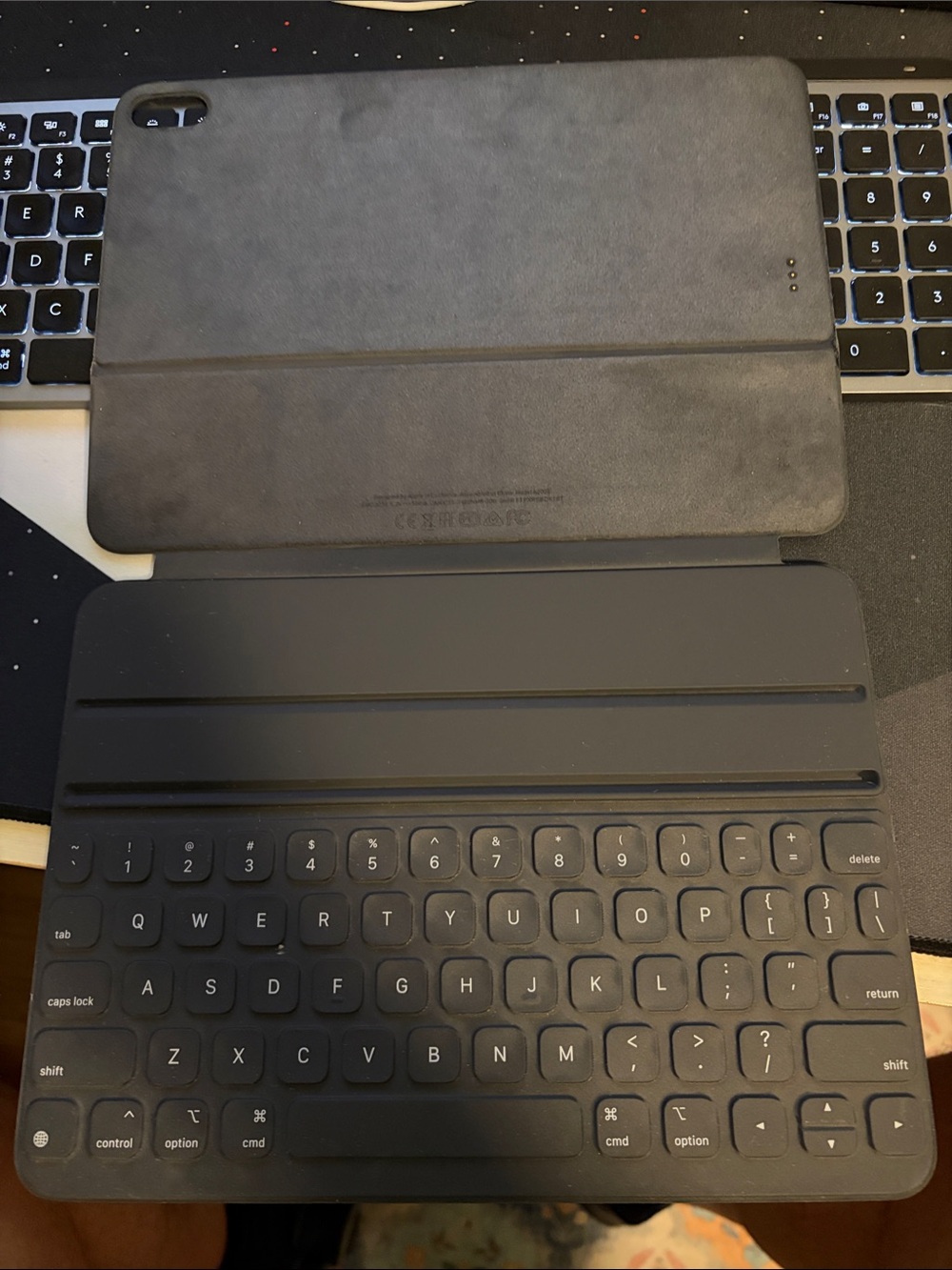 Apple Smart Keyboard Folio - Black ipad pro ipad air 11” 11 inch